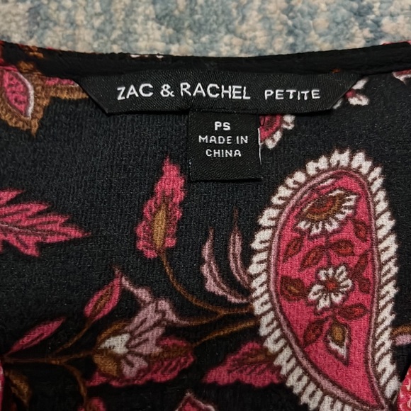 NWT ZAC & RACHEL TOP - Picture 3 of 4